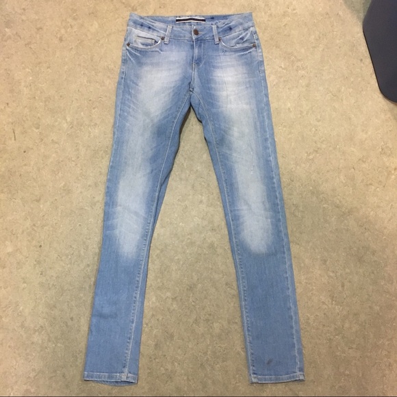 Zara Denim - Zara light wash jeans